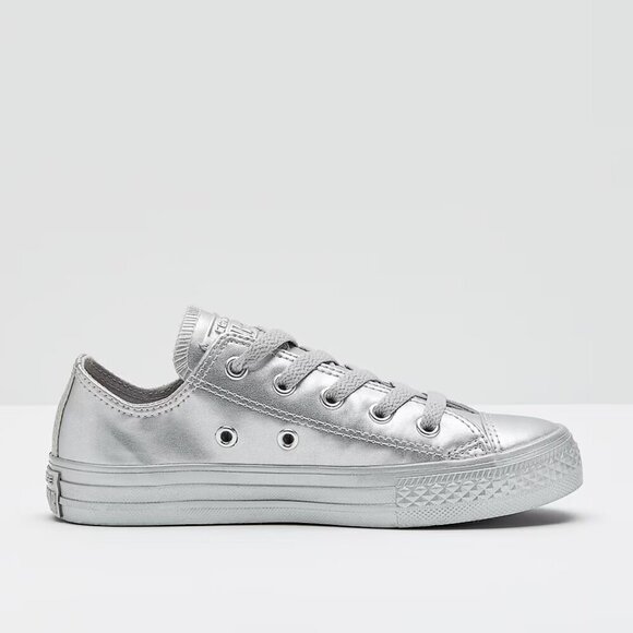 CONVERSE Chuck Taylor All Star Classic Silver Kids Sneakers Size US 2 - Picture 1 of 15